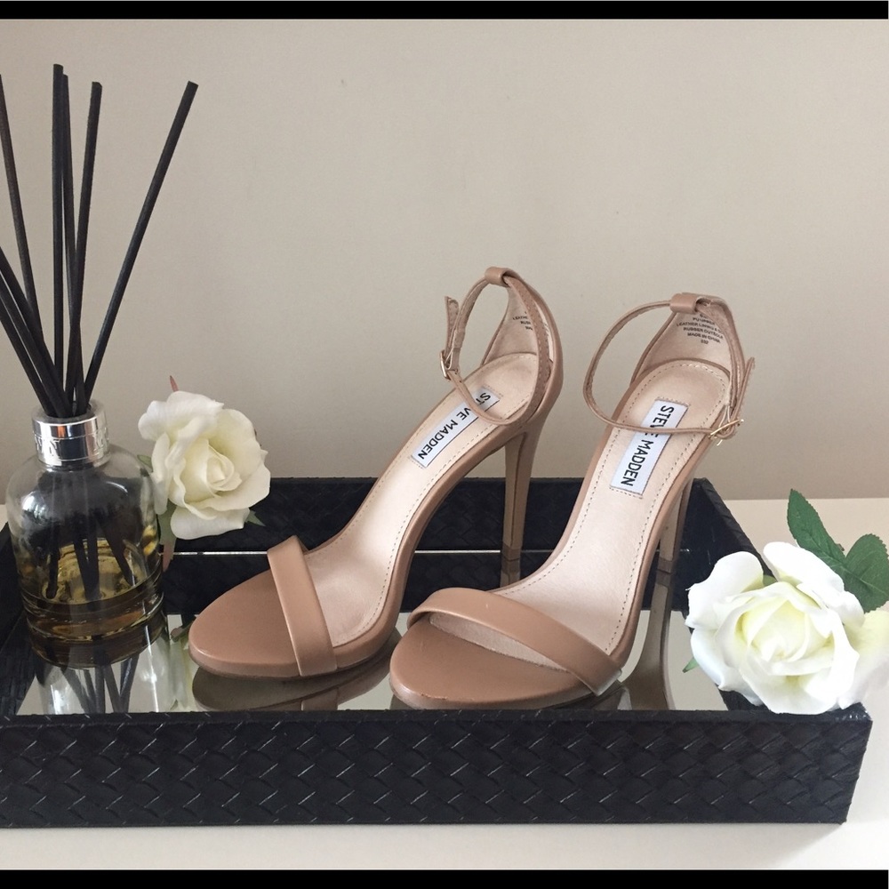 Steve Madden "stecy" heels - size 6